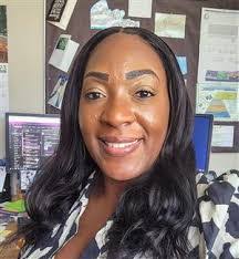 Stephanie Bliss's Instagram, Twitter & Facebook