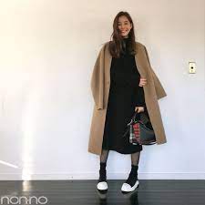 新木優子はもこもこワンピを大人コートですっきり見せ モデルの私服スナップ ファッション ファッションアイデア ファッションスタイル