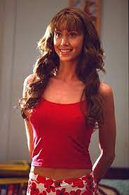 Elizabeth has appeared in comedy films such as american pie, scary movie and jay and silent bob strike back. Pictures Photos Of Shannon Elizabeth Shannon Elizabeth American Pie Actresses