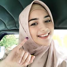 Terbaru, citra kirana yang tanpa segan memamerkan fotonya tanpa hijab. 10 Potret Citra Kirana Yang Kini Mantap Berhijab Makin Adem Ya