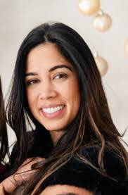 Kim Lacasse's Instagram, Twitter & Facebook