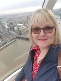 Karen Kenning's Instagram, Twitter & Facebook