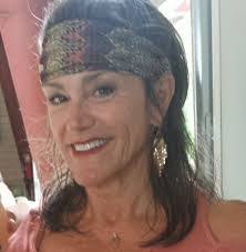 Laura Caylor's Instagram, Twitter & Facebook