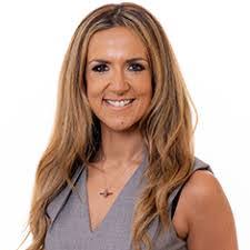 Ella Carroll's Instagram, Twitter & Facebook