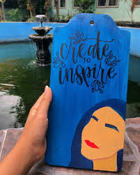 Contoh lukisan di talenan kayu motif ragam hias pada talenan jual talenan mewarnai mewarnai talenan talenan lukis di lapak all harga talenan plastik besar o818 22 5376 wa pabrik talenan. Gak Cuma Buat Masak Ini 10 Contoh Talenan Hias Buat Dekorasi Rumah