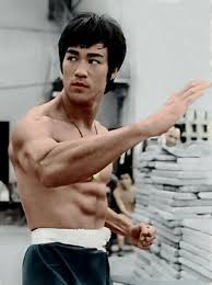 Brad Pitt Once Upon A Time In Hollywood Workout Routine Film Review Once Upon A Time In Hollywood Strange Harbors Bruce Lee Pictures Bruce Lee Photos Bruce Lee Martial Arts