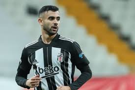 Page fan non officielle de rachid ghezzal, footballeur professionnel de l'olympique lyonnais et de l'équipe d'algérie. Pros Besiktas Vers Un Retour A Lyon Pour Rachid Ghezzal