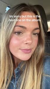 Justin Bieber y Hailey Bieber: El Mejor Tema del Álbum