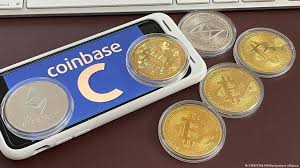 I am a journalist with significant experience covering technology, finance, economics, and business around the world. Us Cryptocurrency Exchange Coinbase Makes Stock Market Debut Business Economy And Finance News From A German Perspective Dw 14 04 2021
