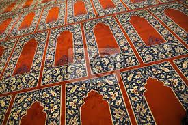 Gülseven halı produziert moscheteppiche für die ganze welt. Roter Teppich In Einer Moschee Fototapete Fototapeten Waschung Allah Socke Myloview De