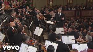 Biletele la faimosul concert de anul nou din 2018 al filarmonicii din viena sunt la un click distanță. Riccardo Muti Wiener Philharmoniker Johann Strauss Ii The Gypsy Baron Entrance March Youtube