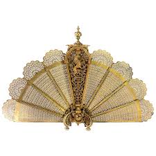 A fireplace essential, vintage fireplace screens and fenders are among the easiest ways to keep smoke and ashes at bay. Antique And Vintage Fireplace Screens 5 For Sale On 1stdibs