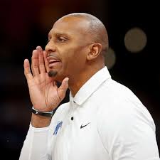 Big shakeup at USF men's basketball rival Memphis as Hardaway cleans house