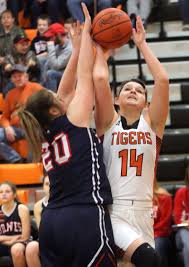 High school highlights: Schupbach's late bucket sparks Tigers past Braves