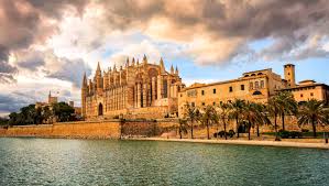 Im preis inklusive ist der flug, transfer und das begehrte zug zum flug ticket. Mallorca 2021 Top 10 Touren Aktivitaten Mit Fotos Erlebnisse In Mallorca Spanien Getyourguide