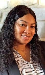 Teela Smith's Instagram, Twitter & Facebook