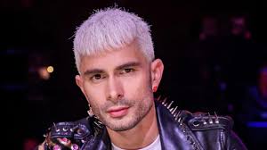 Kiderült, miért ünnepelt Curtis