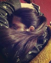Hidden Face Dp From Mano Mano Girl Hiding Face Lovely Girl Image Girl Photo Poses In this video i will show you 25 hidden face selfie ideas , cute selfie pose for girls.