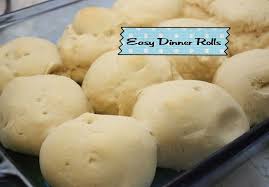 Easy Weeknight Dinner Roll Recipe Quick Using Kitchenaid Mixer Recipe Dinner Rolls Kitchen Aid Recipes Food Processor Recipes