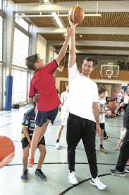Stay up to date on paul zipser and track paul zipser in pictures and the press. Von Der Provinz In Den Olymp Und Zuruck Profi Basketballer Paul Zipser Besuchte Seine Alte Schule In Heidelberg Nachrichten Aus Heidelberg Rnz