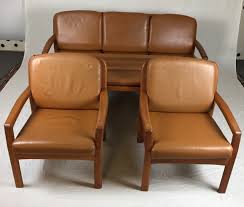 Rattanmöbel zum besten preis leistungs verhälthis. Sitzgruppe Dyrlund Danemark Holz Lederbezug Mobel Sofas Sitzgruppen Auctionet