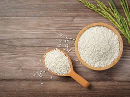 Manfaatkan daun belimbing untuk menghilangkan si kutu beras ini, siapkan saja beberapa lembar daun belimbing, kemudian bersihkan dan keringkan. Kutu Beras Bikin Kesal Ini 4 Cara Alami Hilangkan Kutu Besar Yang Bisa Kamu Coba Indozone Id