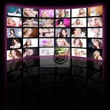 Einzelelemente einer produktserie lassen sich individuell kombinieren. Hubsche Frauen Auf Tv Wand Mit Hintergrund Licht Leinwandbilder Bilder Ausschliesslich Nagelknipser Kabel Tv Kanal Myloview De