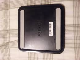 See photos from a former smoker home, box has 4 ports powered usb 3.0 hub splitter 5gbps high speed external ac power adapter. Belkin F5l009 Network Usb Hub Teardown Ifixit