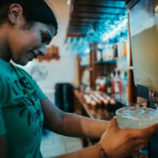 El Pollito Loco/The Crazy Little Chicken