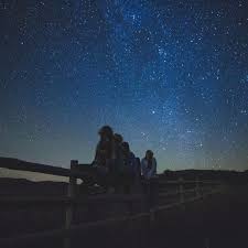 La estrella de belén by the messenger project, released 16 december 2019 verso 1 estaba leyendo la profecía aquella que promete un salvador desde que según las profecías, en la ciudad de belén nacerá el mesías. Como Ver La Estrella De Belen En Mexico