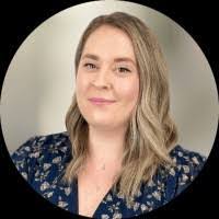 Hannah Lyon's Instagram, Twitter & Facebook