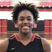 Lea Gilbert's Instagram, Twitter & Facebook