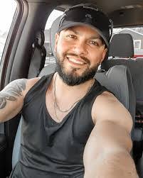 Emmanuel Juarez's Instagram, Twitter & Facebook