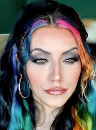 Kay Cottle's Instagram, Twitter & Facebook