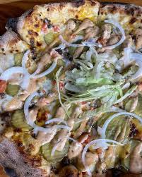 In 2012, backyard pizza and raw bar was produced locally in huntington, west virginia to offer a fresh unique dining experience. Backyard Pizza And Raw Bar Heim Huntington West Virginia Matsedill Verd Umsagnir Um Veitingastad Facebook