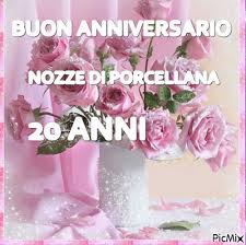 Amo la tua spontaneità, la tua dolcezza, la tua costante voglia di coccole, la bontà d'animo che hai verso tutti, la tua capacità di vedere sempre le cose anche con gli occhi degli altri. Buon Anniversario Picmix