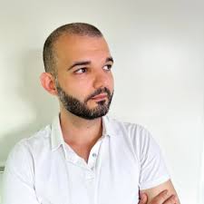 Learn about the Mentors helping entrepreneurs in our program