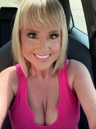 Lisa Matt (@lisamatt25)