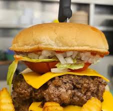 ملف ‏‎Small's Drive In‎‏ الشخصي‎