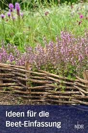 Ilex Oder Ein Flechtzaun Sind Als Beet Einfassung Gute Alternativen Zu Buchsbaum Der Oft Von Krankheiten Befallen Is Beeteinfassung Garten Spielplatz Pflanzen