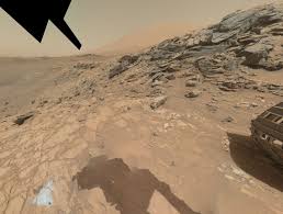 While the first images returned by the rover thursday evening were black and white glimpses showing it safely landed on mars, color images made available friday show the characteristic red color of. New Mars Rover Findings Much Higher Concentrations Of Silica Indicate Considerable Water Activity