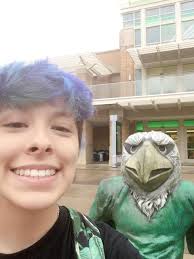 It has been picture-perfect these past couple of weeks 🍁🍂  #AshlandUniversity 💜💛 #EagleNation 🦅