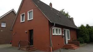 Wohnung mieten in papenburg, 30 m² wohnfläche, 1 zimmer diese zimmer befinden sich in einer art von wohngemeinschaftda es keinen eigenen eingang gibtim erdgeschoss teilen sich drei zimmer das bad und die küche und im. Haus Zu Vermieten Fichtenstrasse 26871 Niedersachsen Papenburg Mapio Net