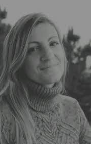 Karen Heston's Instagram, Twitter & Facebook