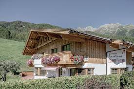 Take a holiday by the ski slopes. Startseite Appartement Montanara Appartements Solden