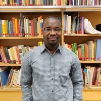 Tun tasowar abida bata da wata babbar k'awa ko aminiya face hajara, k'awancensu ko ince zumuntarsu ta samo asaline. Wata Shari A Hausa Novel Wata Shari Ar Hauwa A Usman Wattpad Bamu Yarda Wani Ko Wata Ya Juya Muna Labari Ba Yin Haka Babban Kuskure Ne Kuma Muka Kama Mutum