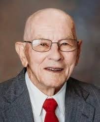 Karen Beiler's Instagram, Twitter & Facebook