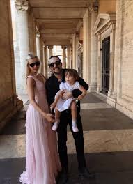 Modella di straordinaria bellezza, ma anche influencer e volto caro alla tv e al gossip. Clizia Incorvaia Eta Altezza Peso Marito Figli Caffeina Magazine