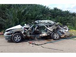 Check spelling or type a new query. Empat Maut Kereta Bertembung Lori