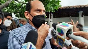 La colega María Lilly Delgado, Guillermo Medrano y Lourdes Arroliga  entraron como testigos del supuesto del delito de lavado de dinero en  contra de la precandidata Cristiana Chamorro, pero salen como imputados